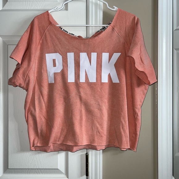 Women’s cropped Victorias Secret PINK t-shirt size large - Picture 2 of 6
